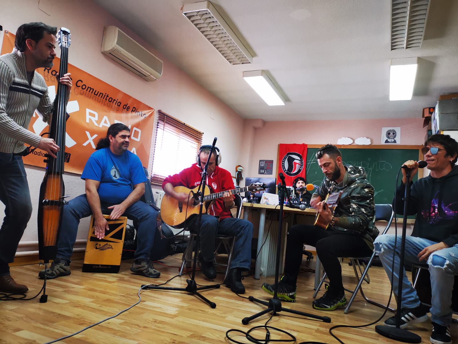 #HechaEnPinto: LSM en concierto acústico
