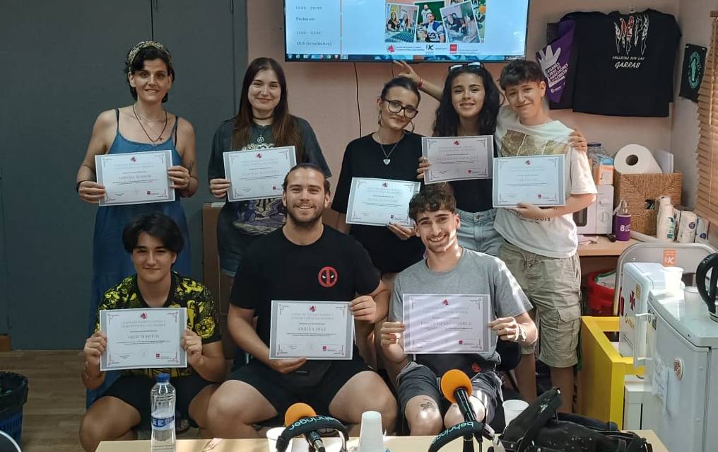 Programas fin de curso «Más allá del podcast en tu habitación»